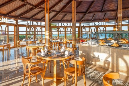The Three Corners Equinox Beach Resort - 24