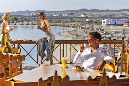 The Three Corners Equinox Beach Resort - 35