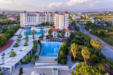 Serenis Hotel - 2