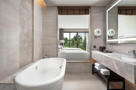 Khao Lak Marriott Beach Resort & Spa