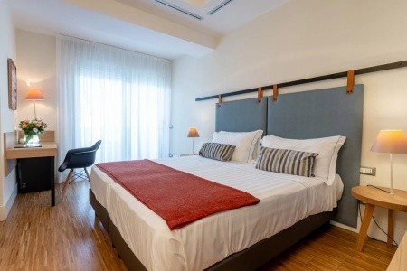 Le Rose Suite