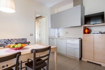 Le Rose Suite