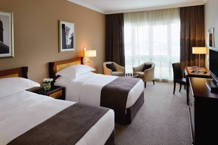 Mövenpick Hotel & Apartments Bur Dubai - 5