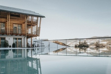 Presulis Hideaway Apartments & Restaurant - 2