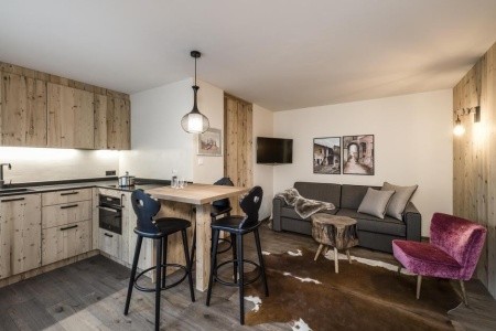 Presulis Hideaway Apartments & Restaurant - 4