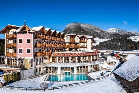 Hotel-Chalet Tianes Alpine Relax (Kastelruth) - 1