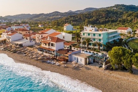Kokkari Beach