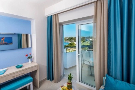 Irene Palace Beach Resort - 3