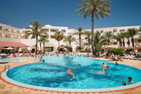 Yasmine Hammamet