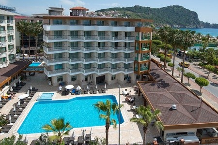 Riviera Hotel & Spa - 3