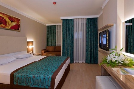 Riviera Hotel & Spa - 4