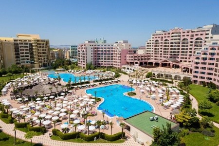 Dit Majestic Beach Resort - 5