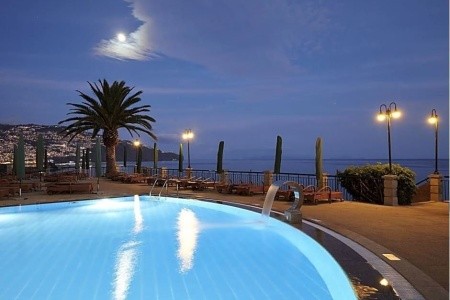 The Cliff Bay - 3