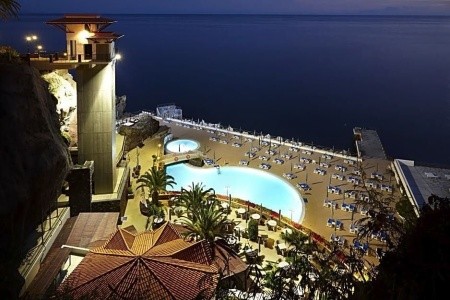The Cliff Bay - 4