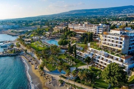 Coral Beach Hotel & Resort - 2