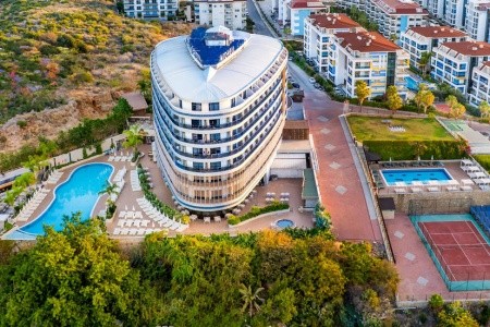 Michell Spa Beach Club - 4