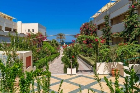 Hydramis Palace Beach Resort - 5