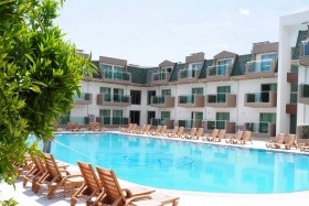 Batont Garden Resort (ex. Visage Luxe Resort)