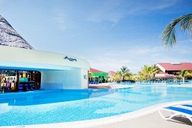 Memories Caribe Beach Resort