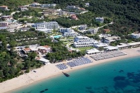 Lichnos Beach