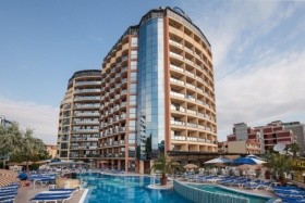 Hotel Meridian **** Napospart - repülővel