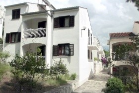 Lavica Beach Apartments