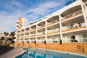 Altair Apartments