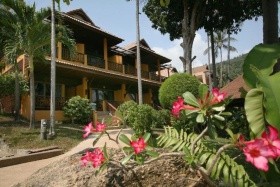 Coral Cliff Beach Resort