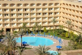 Grand Pyramids