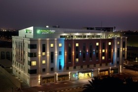 Express Hotel Holiday Inn Safa