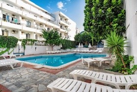 Iro Hotel