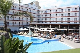 Hotel Papi Blau  (Malgrat de Mar)