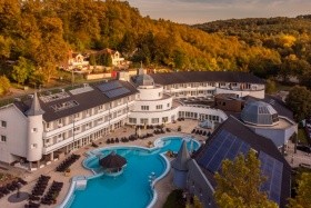 Ambient Hotel & Aroma SPA
