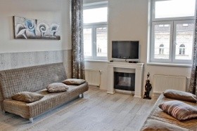 Royal Court Apartments