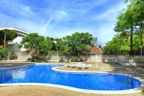 Arquus Salou by Rentalmar