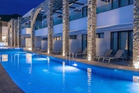 Cavo Suites