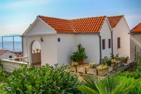 Vila Nikolina