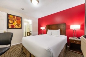 Ramada Inn & Suites Downtown Vancouver