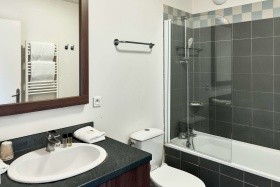 RESIDHOME ROISSY VILLAGE