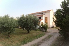 Vila Dujmovič Petrica