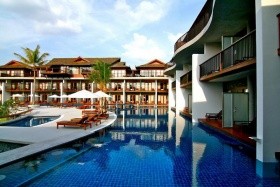 Holiday Ao Nang Beach Resort