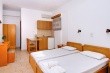 Alexandros studia a apartmány