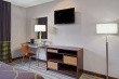 Super 8 by Wyndham, Jamaica North Conduit