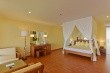 Dreamland Resort	(Baa Atol)