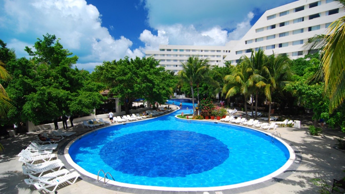 Grand Oasis Palm Resort & Spa