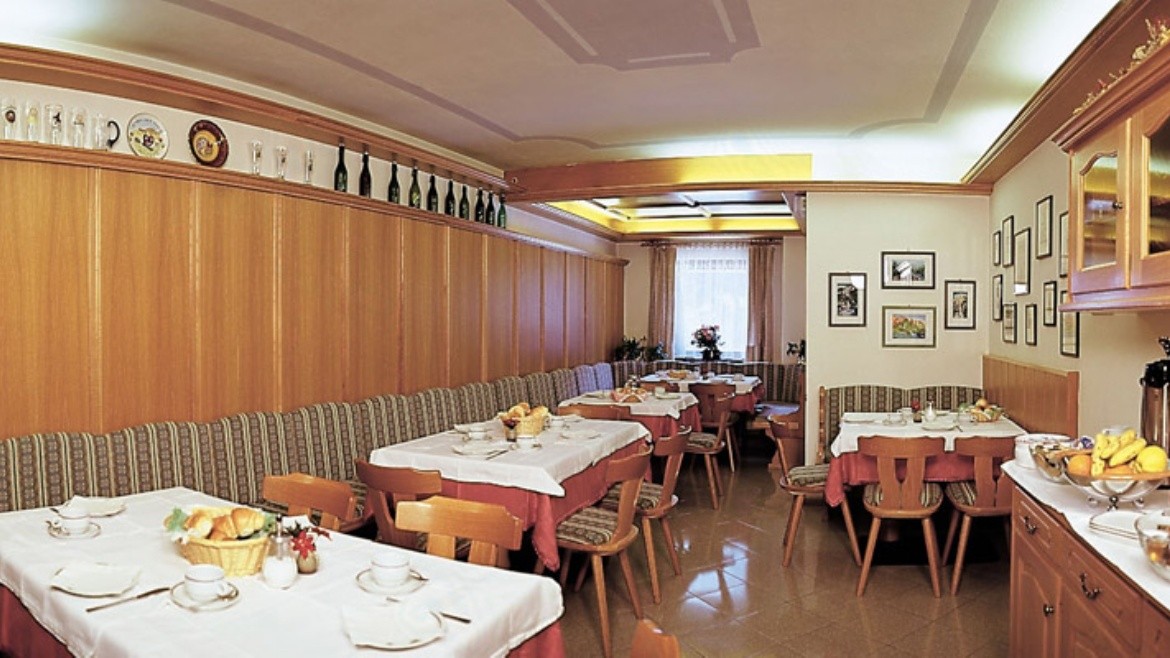 Garni Esperia
