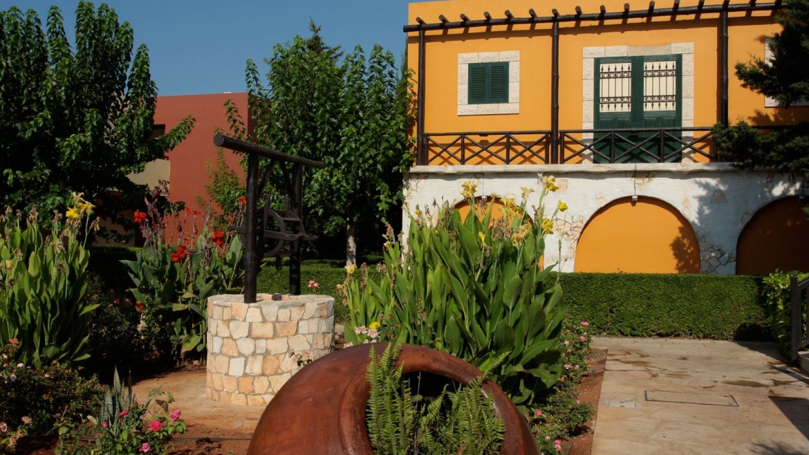 Panas Holiday Village