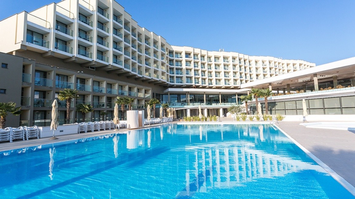 Materada Plava Laguna