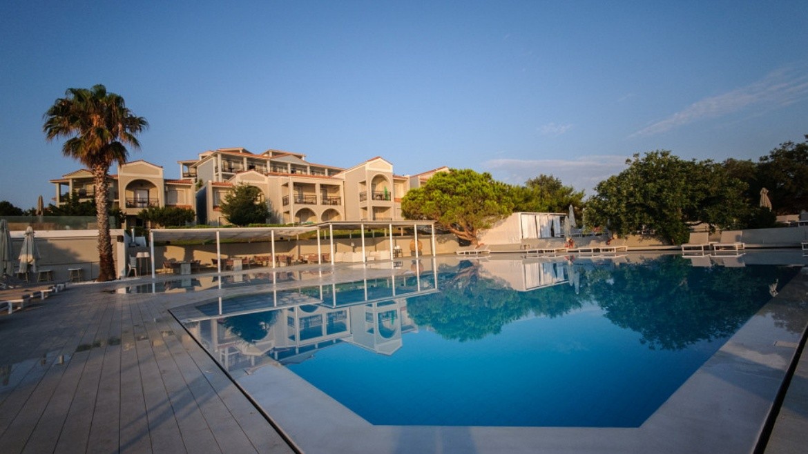 The Bay Hotel & Suites