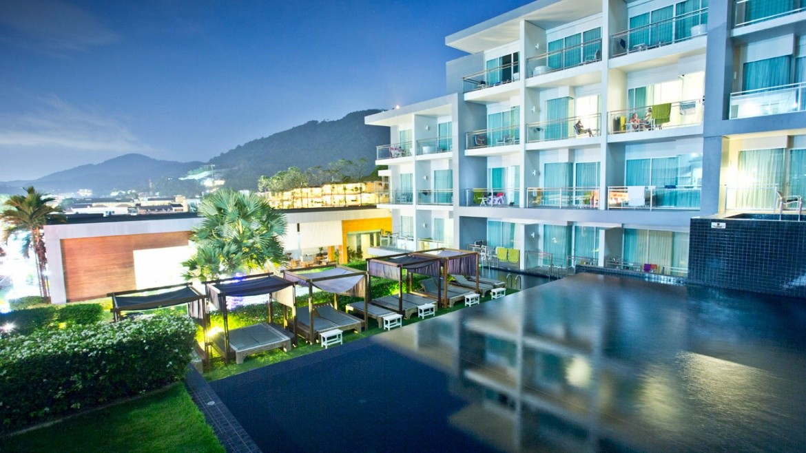 Sugar Palm Grand Hillside